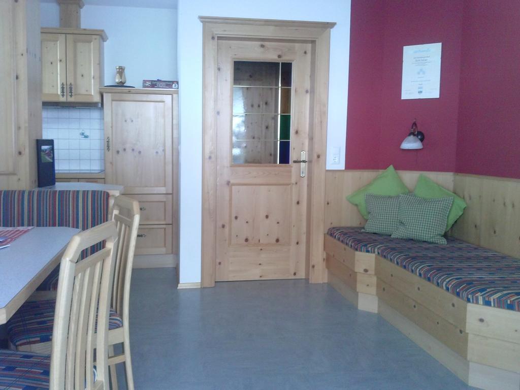 Ferienwohnung Suntinger Iselsberg Habitación foto